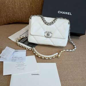 Chanel Women Pre-Loved Bag Very Good Condition